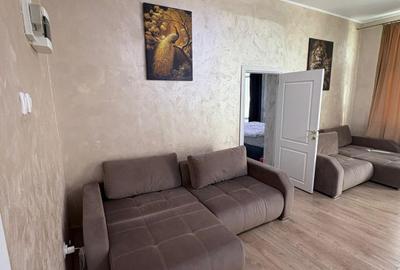 Apartament cu 2 camere decomandat, mobilat în P-ța Unirii