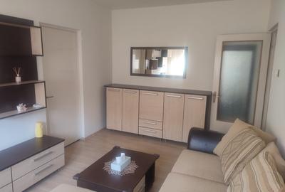 Închiriez apartament 2 camere - 1