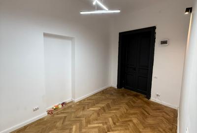 Garsonieră boemă, complet renovată, lângă Parcul Cișmigiu - 1