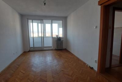 Vand 3 camere decomandat - 2