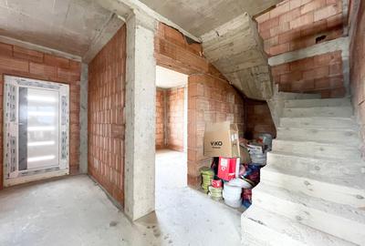 Duplex cu 4 camere în Moșnița Veche