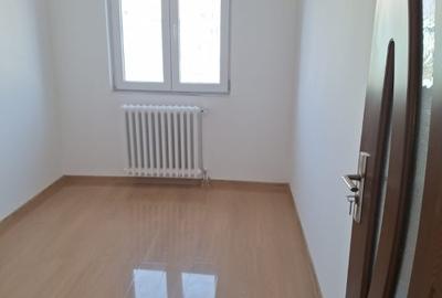 Alexandru - Piata - Apartament  3 camere - renovat - liber - 4