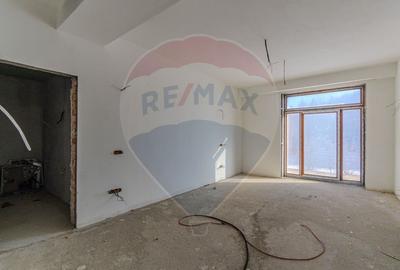 Activ Hotelier SubEvaluat | 18.000 mp construiti | 3 ha teren | BRASOV - 42