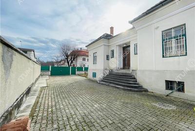 Casa individuala 4 camere decomandate 1000 mp teren zona Blv Victoriei - 24