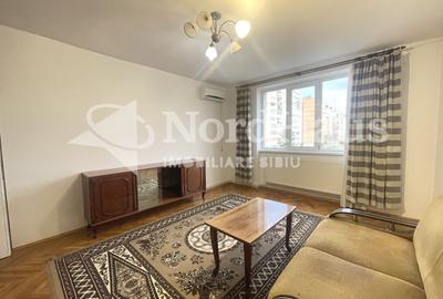 Apartament cu 3 camere decomandat, mobilat în Hipodrom 3