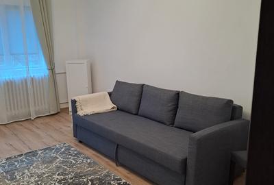 Garsonieră decomandată, mobilată în Vitan