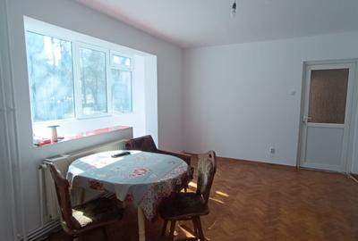 Apartament cu 3 camere în Gheorgheni