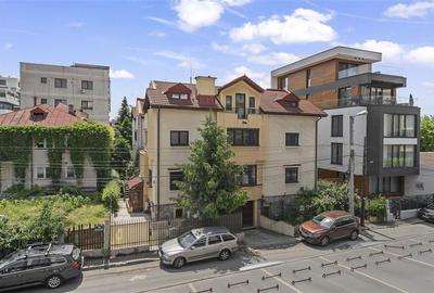 Duplex cu 10 camere în Floreasca