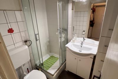 Garsonieră decomandată cu centrala proprie si AC- Zona Carol - 7