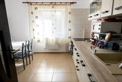 Apartament cu 2 camere semidecomandat, mobilat în Bogdăneștilor