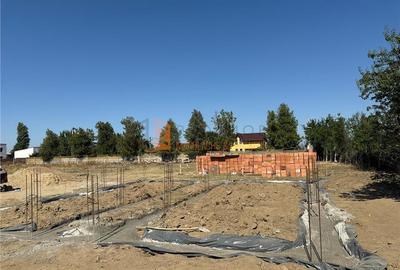 Case noi in zona Maracineni | COMISION 0 - 9