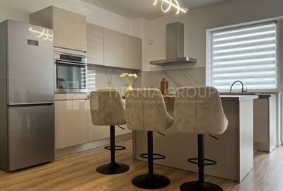 Apartament cu 2 camere semidecomandat în Tractorul