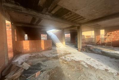 Casa in constructie / 1.328 mp teren / AC valabila / Otopeni 9 Mai - 18