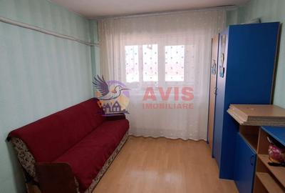 Apartament cu 4 camere decomandat de vanzare in zona Rovine - 6