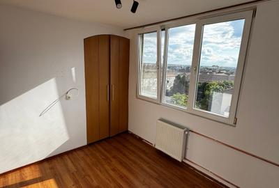 Apartament cu 4 camere, 2 bai de inchiriat str. Cazaban - Oradea - 8