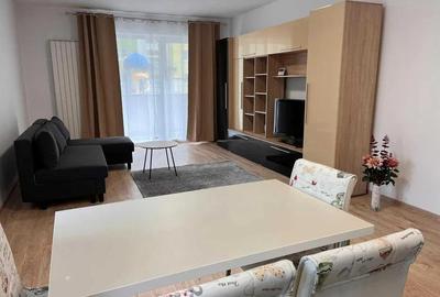 Apartament cu 2 camere decomandat, mobilat în Avantgarden