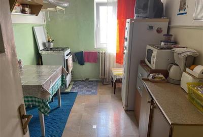 Apartamen 3 camere , cartier Sud 70 mp , decomandat - 5