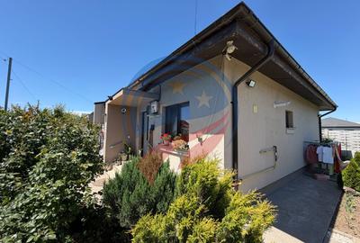 CASA PARTER LOCUITA UTILATA TOTAL IN BARIERA VALCII - 11