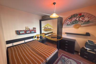 Apartament cu 3 camere de vanzare Bacau - 1