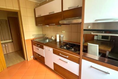 Inchiriere 3 camere cu centrala si parcare - 16