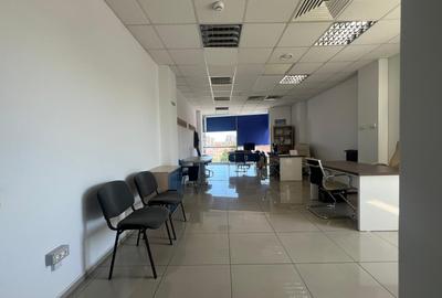 Birou  elegant, mobilat,luminos, supraf. vitrata mare, lift , 241 mp, Bd. Mamaia - 12