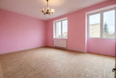 Apartament  trei camere  etajul 1 - 2