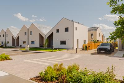 Casă cu 3 camere în Est