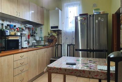 FREIDORF, CASA DECOMANDATA CU 7 CAMERE, 5 DORMITOARE, 3 BAI, BUCATARIE INCHISA S - 4