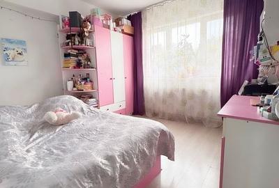 Apartament cu 3 camere decomandat în Tătărași