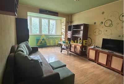 Apartament cu 3 camere decomandat, mobilat în Giurgiului