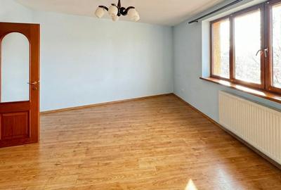 Apartament cu 2 camere decomandat în Lacul Morii