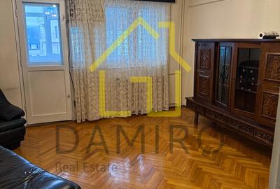 Apartament cu 3 camere decomandat în Moșilor