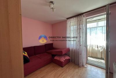 Apartament 3 camere de vânzare - Zona Centrală / 2 băi - 6