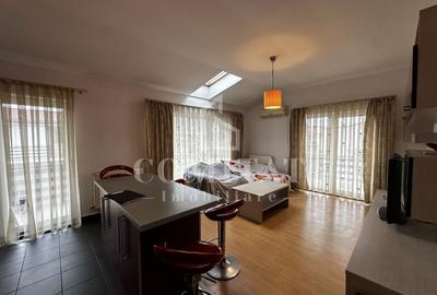 Apartament cu 2 camere semidecomandat, mobilat în Florești