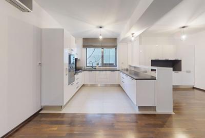 Apartament 4 Camere de Inchiriat Uranus *13 Septembrie* - 5