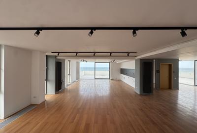 Penthouse langa plaja cu vedere la mare si terasa 150mp - 11