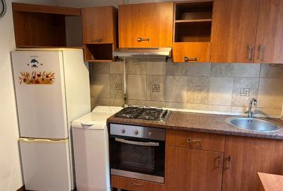 Apartament semidecomandat 2 camere  -- cartier Astra - 3