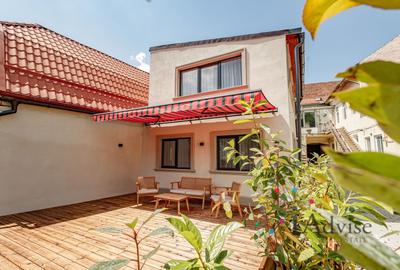 Casă individuală cu 2 camere în Schei