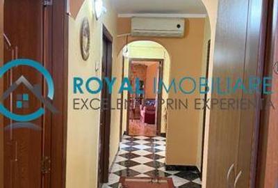 Royal Imobiliare - Vanzare apartament 4 camere zona 9 Mai - 13