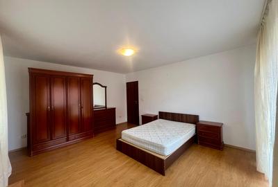 Apartament cu 2 camere decomandat, mobilat în Zorilor