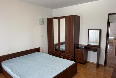Apartament cu 2 camere decomandat, mobilat în Vasile Aaron