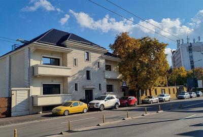 Vila - Bloc modern de 11 camere zona Centrul Civic , Onix - 1