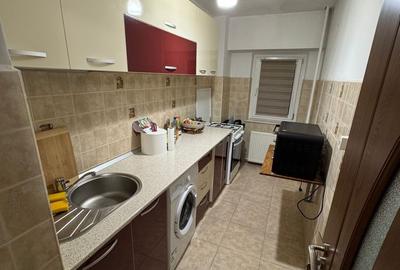 Garsonieră spațioasă, decomandată, 5 min Mall Vitan, etaj 2/8, balcon, metrou - 3