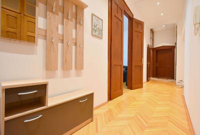 Apartament cu 3 camere in zona Ultracentrala - Piata Victoriei - 16