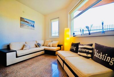 Vila Exclusivista P+1E, cu 4 camere si cu vedere la Mare - 2