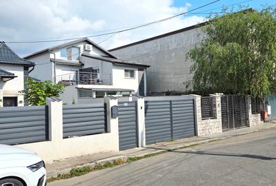 Voluntari, Andronache, vila P+1+M renovata, curte amenajata - 1