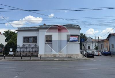 Cladire simbolica de inchiriat -Centrul Istoric Ploiesti - 2