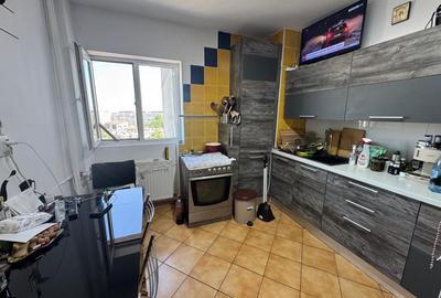 Vanzare apartament decomandat 4 camere loc de parcare Crangasi piata metrou - 12