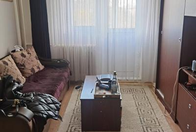 Apartament cu 2 camere decomandat, mobilat în Drumul Taberei