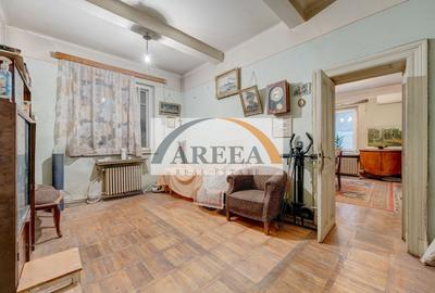 Apartament cu 3 camere semidecomandat în Polonă